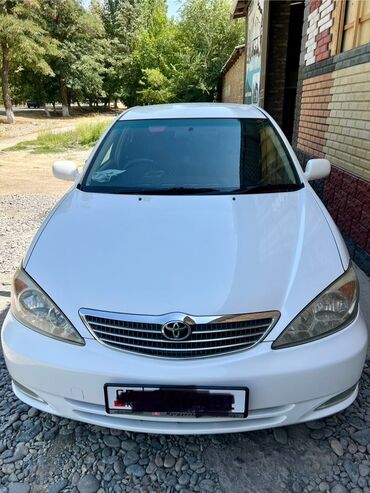 тойота камри сороковка: Белый седан Toyota Camry — это практичный и комфортный автомобиль