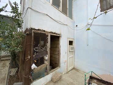 Kirayə qaraj: 0.06ha torpaq sahəsi. 109.6 kv.m yaşayış, 64.6 kv.m köməkçi sahə — 8
