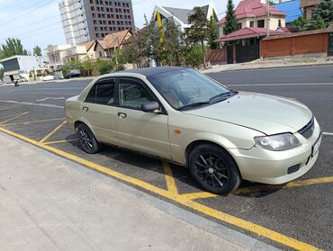 Mazda: Mazda 323: 2002 г., 2 л, Механика, Бензин, Седан — 3