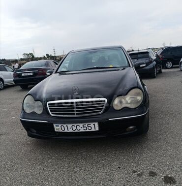 Mercedes-Benz C 200: 2 l | 2001 il Sedan