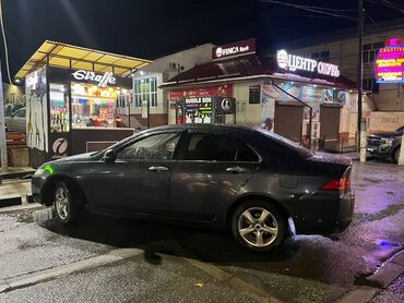 Honda: Honda Accord: 2003 г., 2 л, Механика, Бензин, Седан