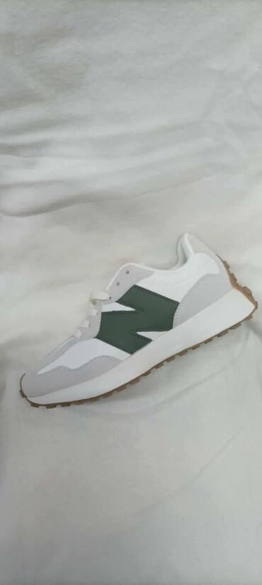 Women's Sneakers and athletic shoes: New Balance, bоја - Šareno — 4