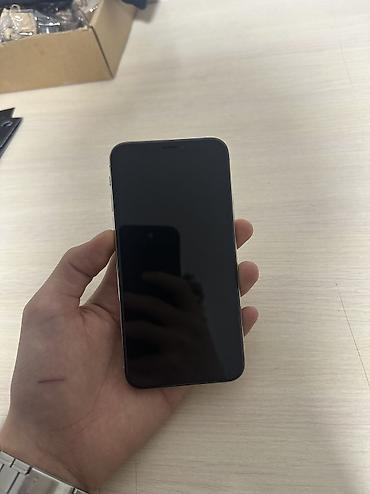 Apple iPhone: IPhone Xs, Б/у, 64 ГБ, White Titanium, Защитное стекло, 86 % — 1