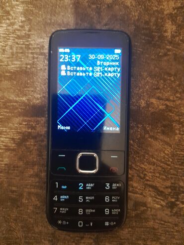 телефон fly iq4406: Düyməli mobil telefon Xüsusiyyətlər: - İki SIM kart dəstəyi (ekranda