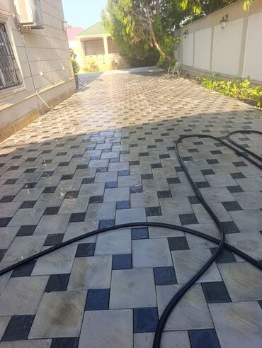 Tamet: Tamet döşəmə xidməti – dekorativ beton/daş təməli ilə həyət və giriş — 4