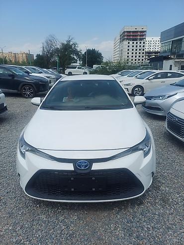 желмаян аккумулятор: Toyota Corolla: 2022 г., 1.8 л, Автомат, Гибрид, Седан — 2