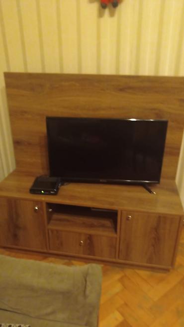 Mebel: İşlənmiş, Düz TV altlığı, Polkasız, Laminat, Azərbaycan — 1