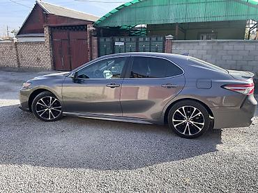 Toyota: Toyota Camry: 2019 г., 2.5 л, Автомат, Бензин, Седан — 5