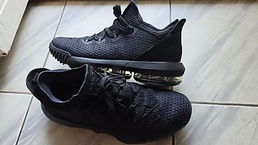 patike carl: Nike Lebron 16. Patike su u odličnom stanju i odlične su za košarku i — 3
