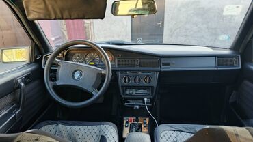 Mercedes-Benz: Mercedes-Benz 190: 2 l | 1989 il Sedan — 7