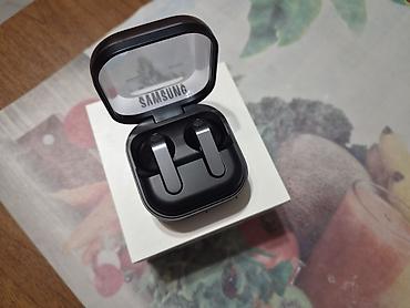 samsung qulaqliq: Samsung Galaxy Buds4 simsiz qulaqlıq - Model: Galaxy Buds4 (qutusu və — 2