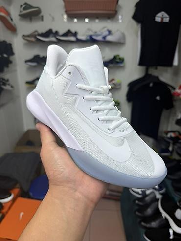 Мужские кроссовки, 40, 41, 42, Nike, Новый, цвет - Белый at lalafo.kg Мужские кроссовки, 40, 41, 42, Nike, Новый, цвет - Белый