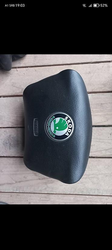 Kompletan auto u delovima: Delovi za Škoda Fabia (Mk1) - Unutrašnji paneli prekidača podizača — 7