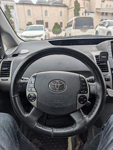 Toyota: Toyota Prius: 2006 г., 1.5 л, Вариатор, Гибрид, Хэтчбэк — 9