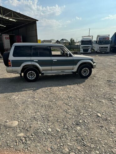 вмв 3: Mitsubishi Pajero: 1993 г., 3.5 л, Автомат, Дизель, Внедорожник