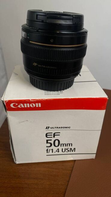 Tulumlar: Canon 50 mm f1.4 canon 50 mm f1.4 islek veziyettedi bez problem