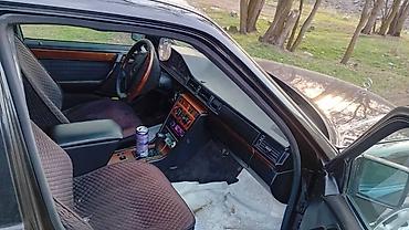 Mercedes-Benz: Mercedes-Benz E-Class: 1993 г., 3.2 л, Автомат, Бензин, Седан — 7