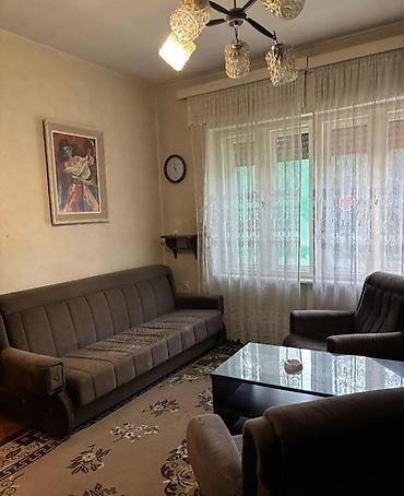 Kuće na prodaju: Trosobna kuća, 8 minuta od centra. Ima nusprostorije ( letnja kuhinja — 13