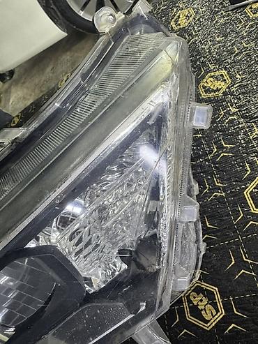 led h4: Передняя левая фара Toyota 2018 г., Б/у, Оригинал — 8
