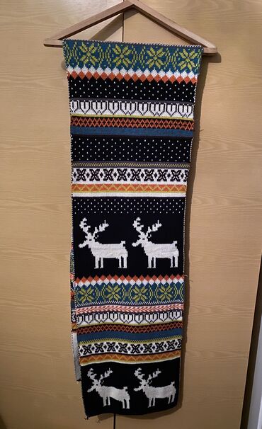 Baş geyimləri: Cox qalın toxunuşu olan Yeni il tematikasi ile isti yumsaq şerf — 3