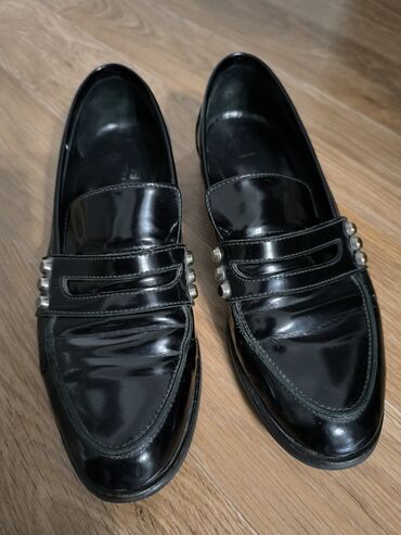 Мокасины и лоферы: Обувь 37р, кожа
спорт обувь 500с 36р — 2