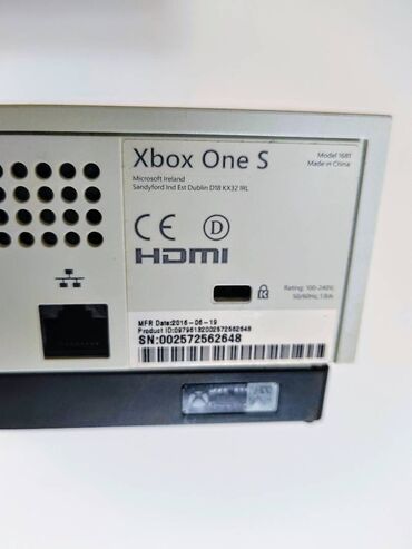 Xbox One: Konzola XBOX one S 2TB Prodajem Xbox One S konzolu, od 2TB - Launch na lalafo.rs — 9 Xbox One: Konzola XBOX one S 2TB Prodajem Xbox One S konzolu, od 2TB - Launch — 9