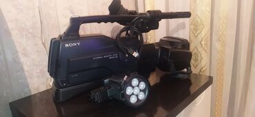 Foto və videokameralar: Sony 1000
tecli satram