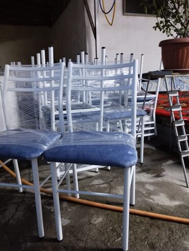 Стулья для кухни: Железные стулья срочно! Продаются железные стулья, осталось — 10