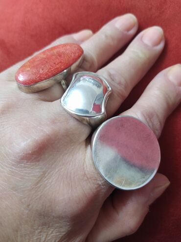 кольцо: Серебряные кольца крупные, производство Италия размер 18-19. Цена