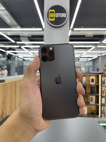 суу машина: IPhone 11 Pro, 256 ГБ, Черный, Зарядное устройство, Защитное стекло, Чехол, В рассрочку, 97 %