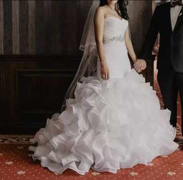свадебные платья хиджаб: Свадебное платье, Allure Bridals, M (EU 38), С поясом, Органза, Русалка, США, Стразы, Б/у
