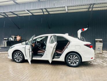 наборы ключей б у: Toyota Corolla: 2021 г., 1.8 л, Автомат, Электромобиль, Седан