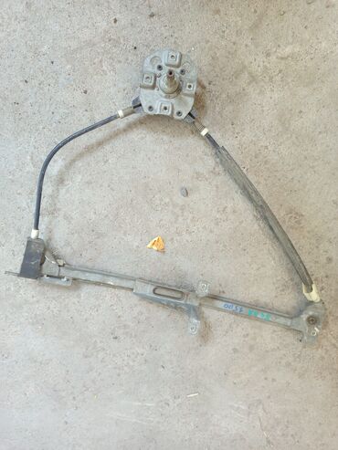 Другие автозапчасти: Ауди В4 — 4