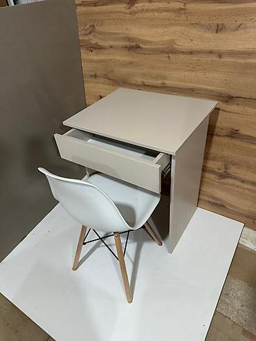 study table: Компактный письменный/туалетный столик с выдвижным ящиком - — 3