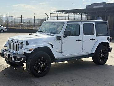 Продажа авто: Jeep Wrangler: 2023 г., 2 л, Автомат, Электромобиль, Внедорожник — 3