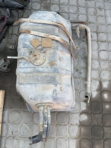 Топливный бак Toyota 2005 г., Б/у, Оригинал, Япония