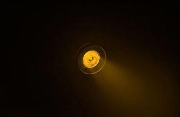 bud e2: Chauvet dj ezwash hex irc является светодиодным светильником с — 7
