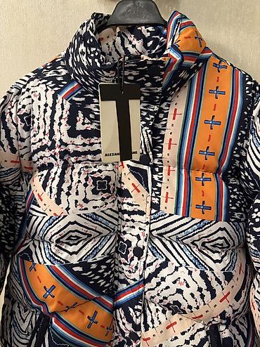 куртки баку: Yenidir Etiketli Alexander Wang 140 azn alinib 60 azn satilir — 2
