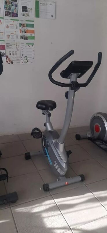 komedixana bilet hardan almaq olar: Trenajor tam ideal veziyyetde. 👉Azz işlənmiş tezeden seçilməyən