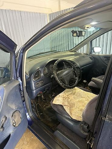 Seat: Seat Alhambra: 0.2 l | 1999 il Van/Minivan — 3