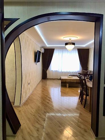 Квартиры: 8 Noyabr metrosuna 5 dəqiqə! Panoramik balkonlu, geniş 3 otaqlı — 5