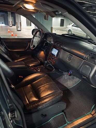 Mercedes-Benz: Mercedes-Benz M-Class: 2001 г., 3.2 л, Автомат, Бензин, Внедорожник — 7