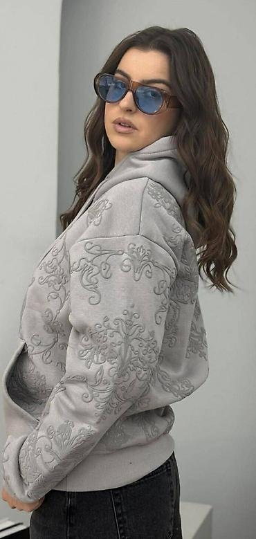 Толстовки, худи: Худи с объёмным бархатистым орнаментом - Модель: утеплённое худи с — 2