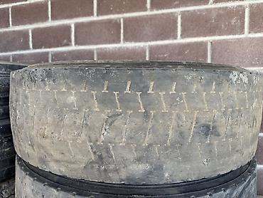 нарезка шины: Грузовые бескамерные шины (tubeless), регрувируемые (regroovable). На — 5