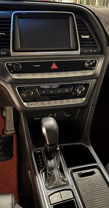 Продажа авто: Hyundai Sonata: 2018 г., 2 л, Автомат, Газ, Седан — 9