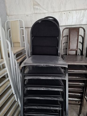 Ofis dəst mebeli: Yazi masasi 2 neferlik 40 azn Yazi masasi tek neferlik 30 azn. tek — 8