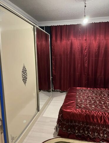 Qarajlar: Nerimanovda life centerin yaninda 5 mertebenin 2 ci mertebesi 2 otaqli