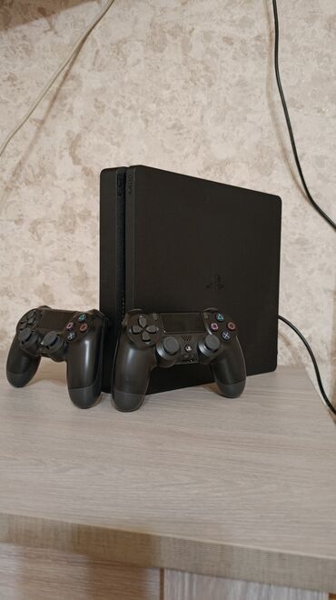 ps4 oyun yazılması: Salam aleykum Ilk sahibiyem. Ustunde noqte ciziq bele yoxdu. Ideal