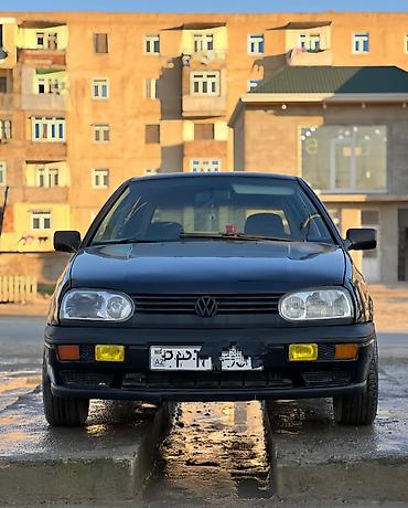 golf maşını: Volkswagen Golf: 1.8 l | 1997 il Hetçbek — 1