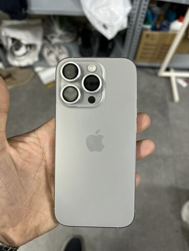 Apple iPhone: IPhone 16 Pro, Gümüşü, Face ID